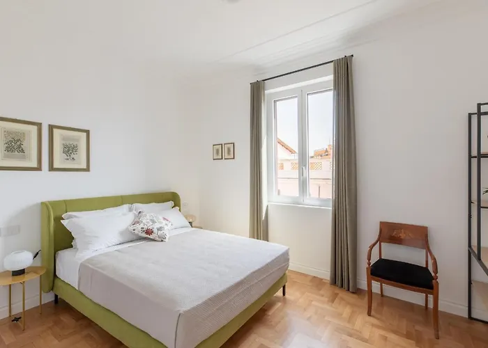 Iflat With Views Apartament